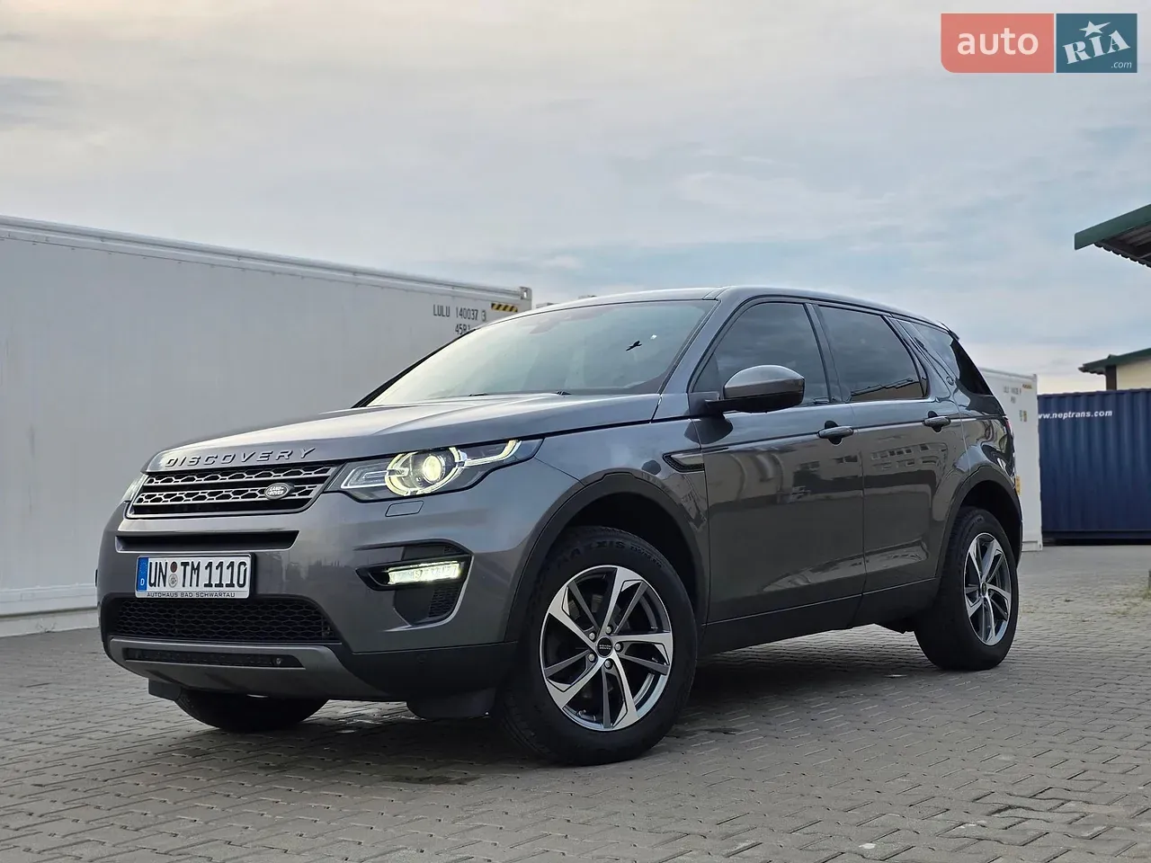 Land Rover Discovery Sport 2015 photo 2