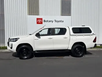 Toyota Hilux 2022 photo 5