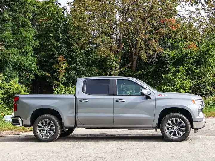 Chevrolet Silverado 1500 2026 photo 3