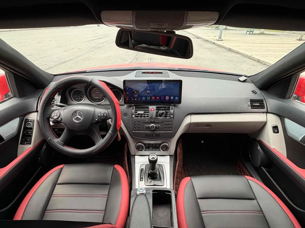 Mercedes-Benz C-Class 2010 photo 4