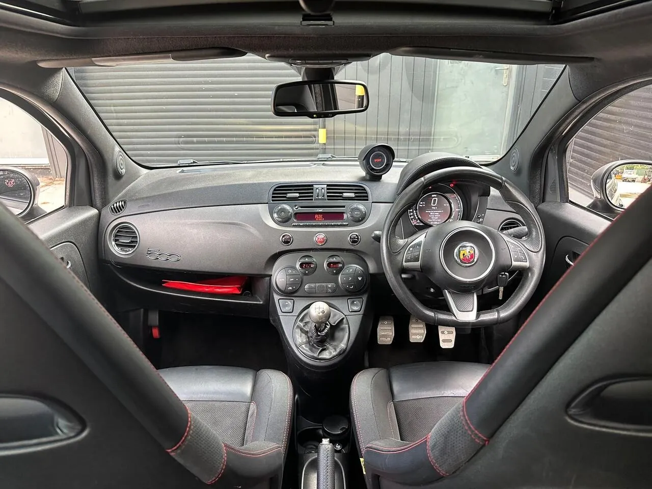 Abarth 595 2015 photo 2