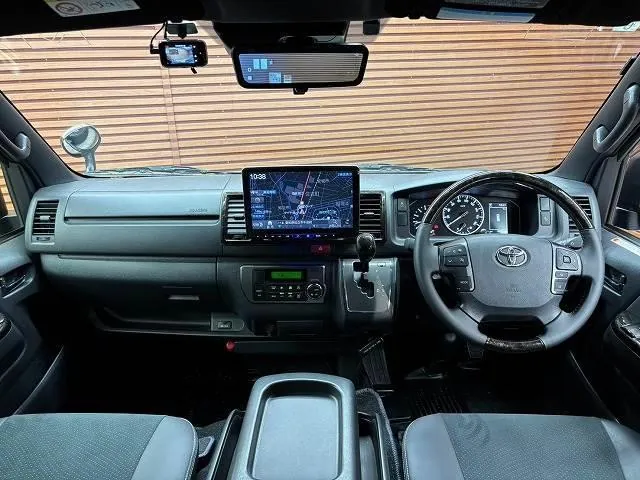 Toyota Hiace Gl 2024 photo 2