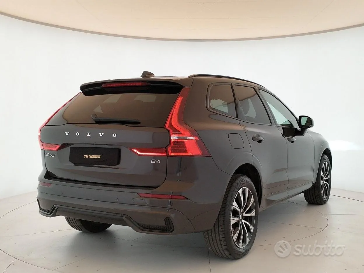 Volvo Xc60 2023 photo 4