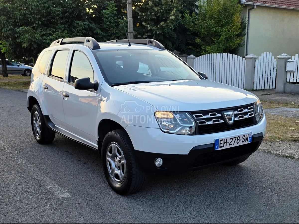 Dacia Duster 2017 photo 2