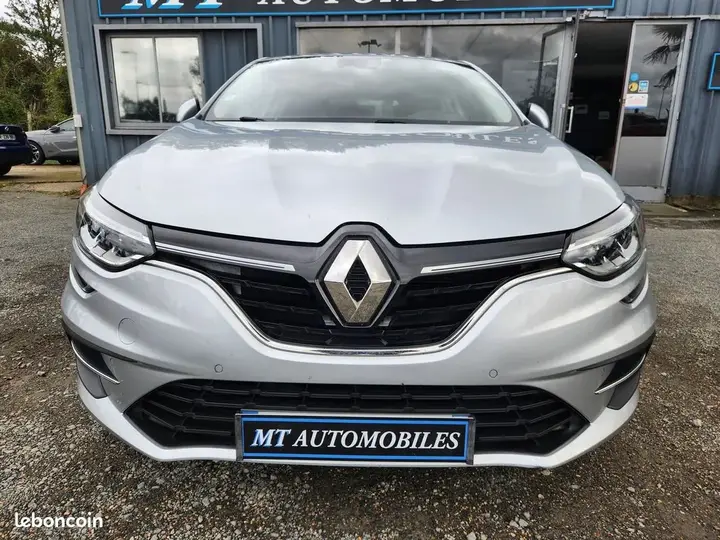 Renault Megane 2021 photo 2