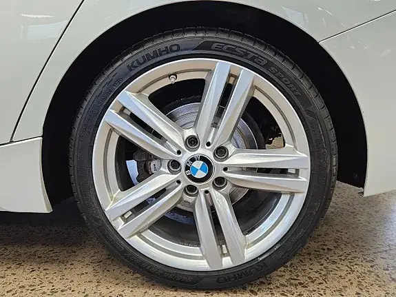 BMW 116I 2015 photo 4