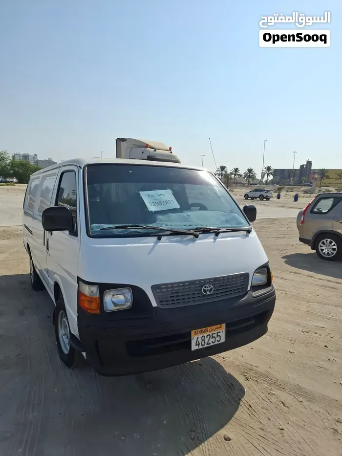 Toyota Hiace 2001 photo 2