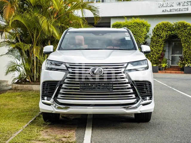 Lexus Lx600