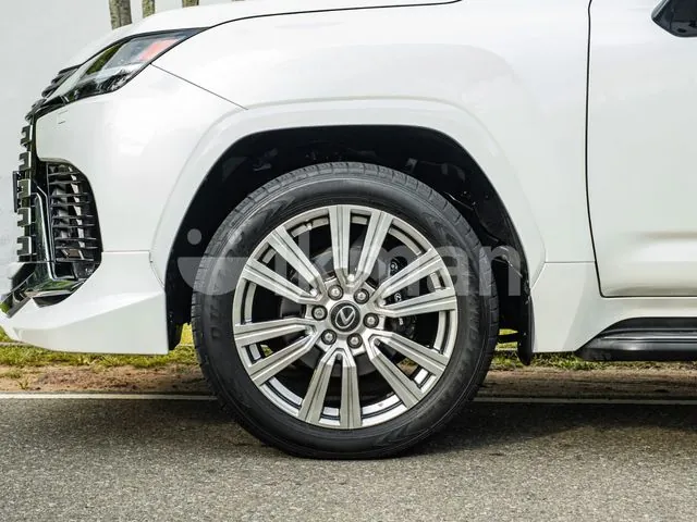 Lexus Lx600 2024 photo 5
