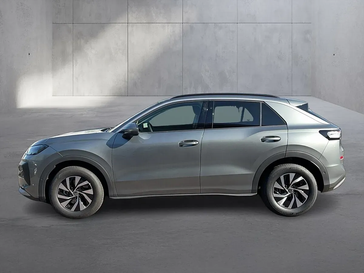 Volkswagen T-Roc 2026 photo 2