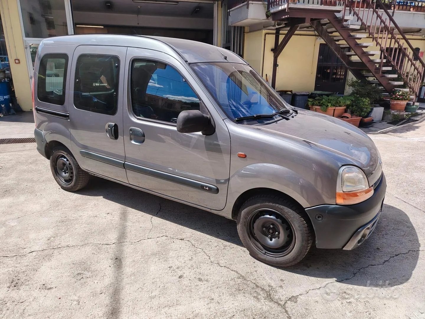 Renault Kangoo 2001 photo 2