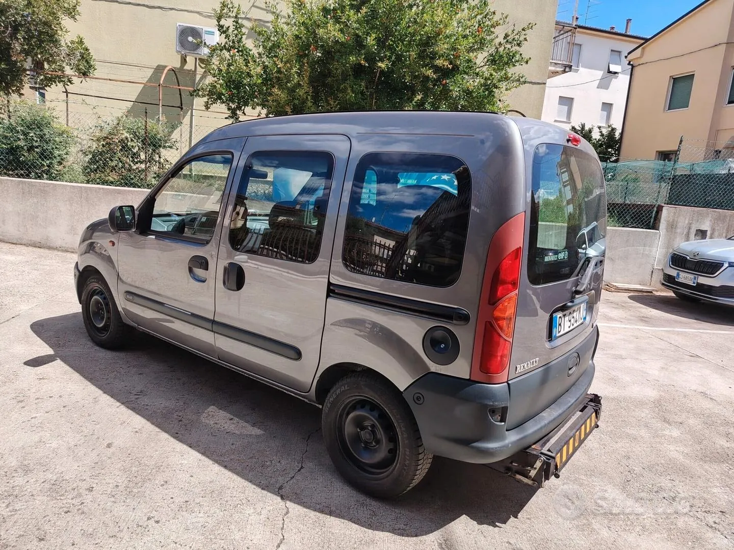 Renault Kangoo 2001 photo 3