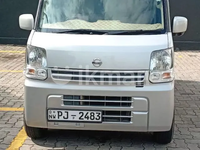 Nissan Nv100