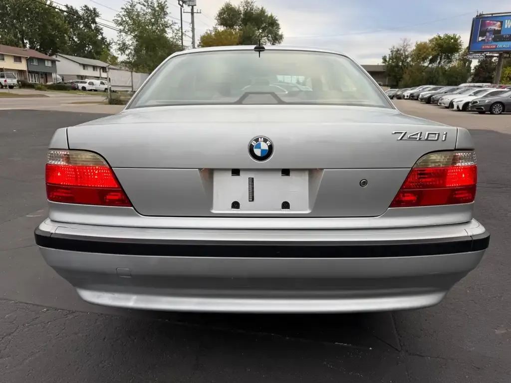 BMW 7 Series 2001 photo 4