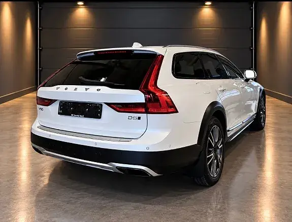 Volvo V90 Cross Country 2017 photo 5