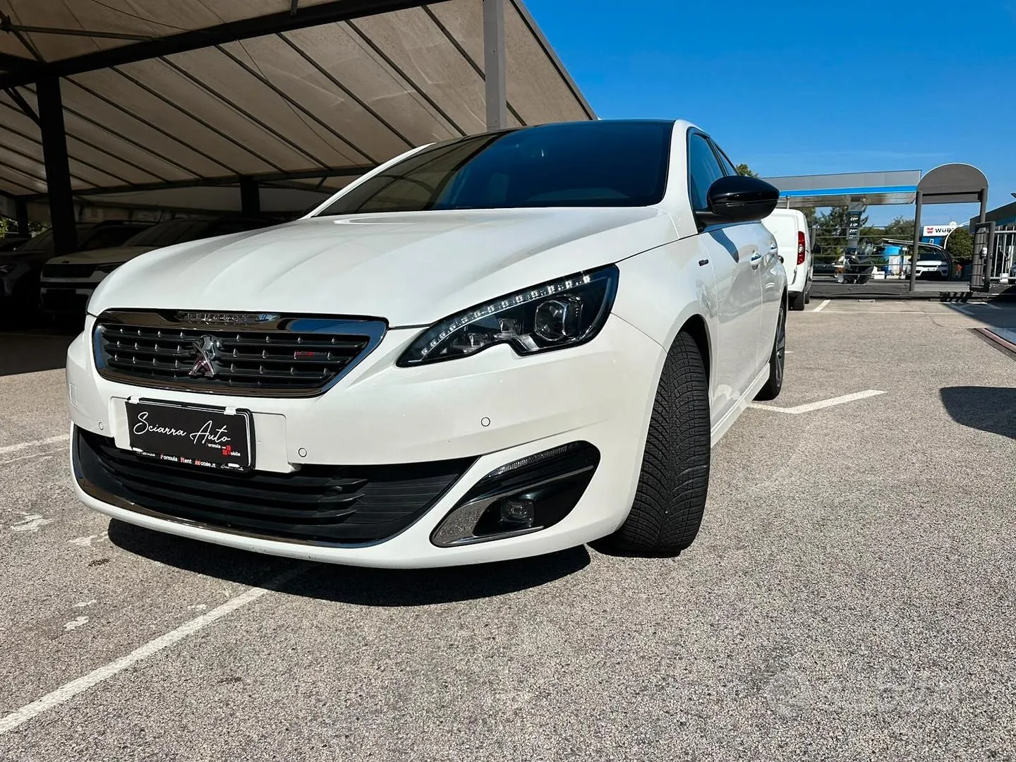 Peugeot 308 2015 photo 3