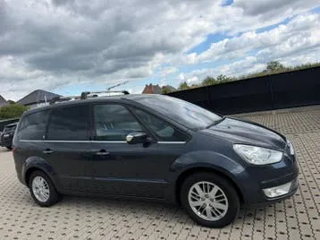 Ford Focus 2009 photo 3