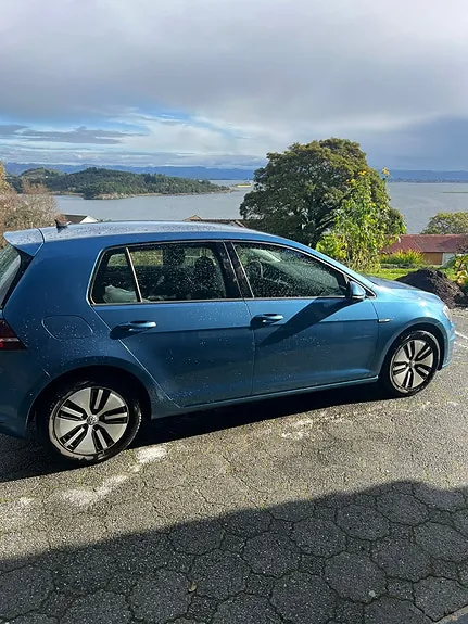 Volkswagen E-Golf 2015 photo 4