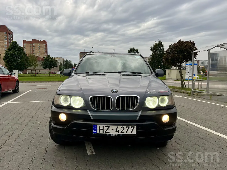 BMW X5 2003 photo 2