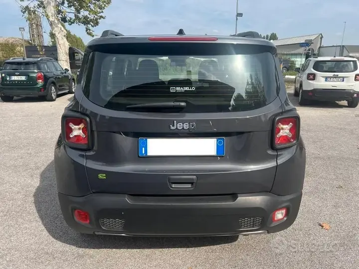 Jeep Renegade 2022 photo 4