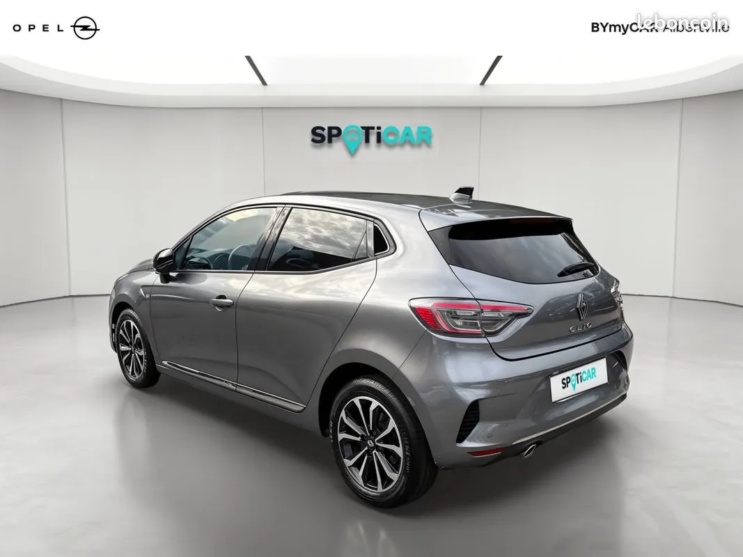 Renault Clio 2025 photo 3