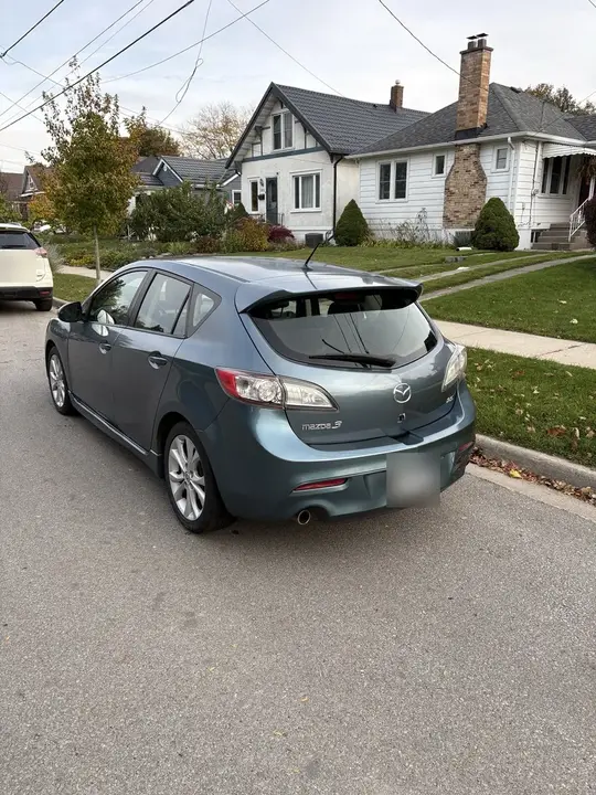 Mazda 3 2011 photo 2
