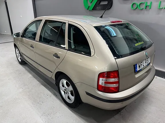 Skoda Fabia 2005 photo 3