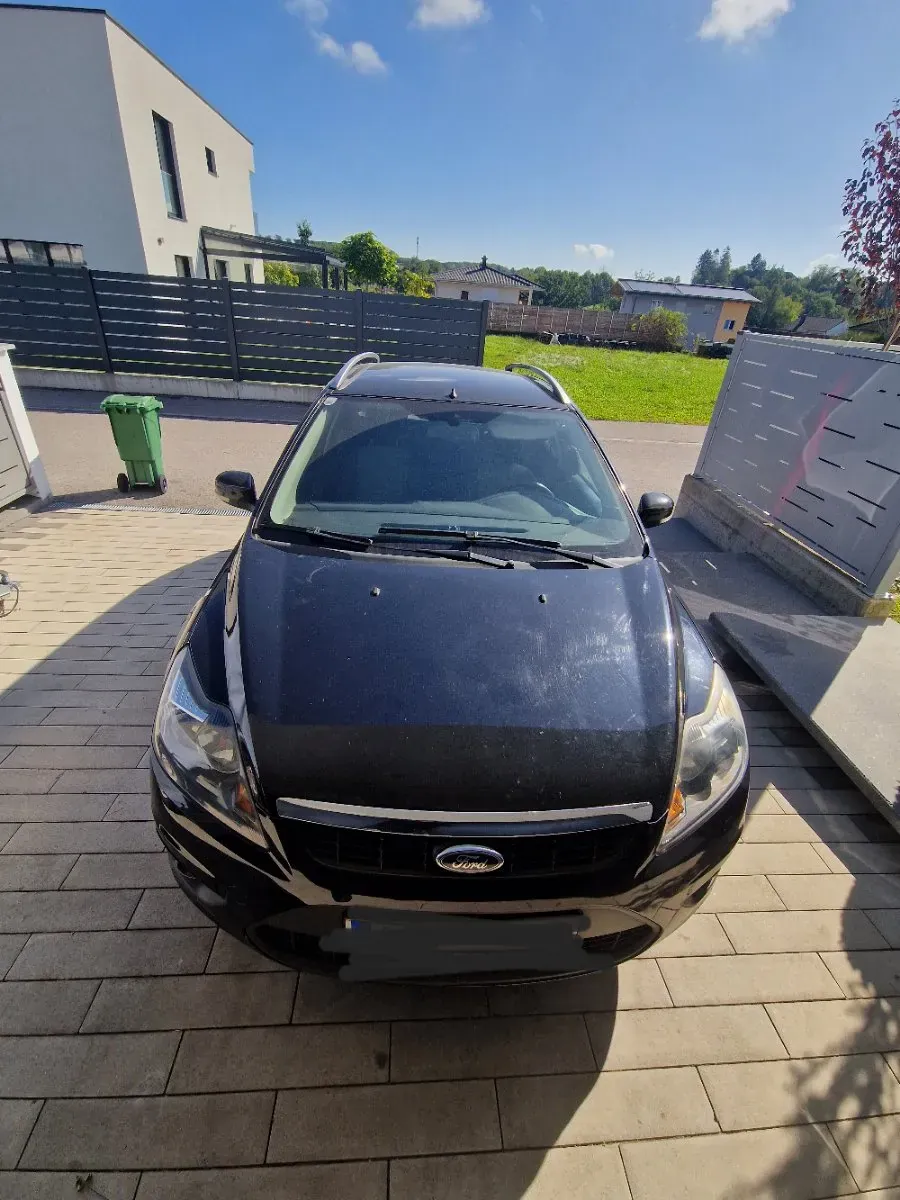 Ford Focus 2011 photo 2