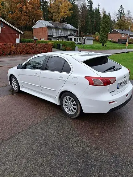Mitsubishi Lancer 2011 photo 3