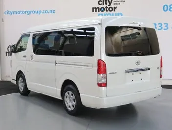 Toyota Hiace 2023 photo 3