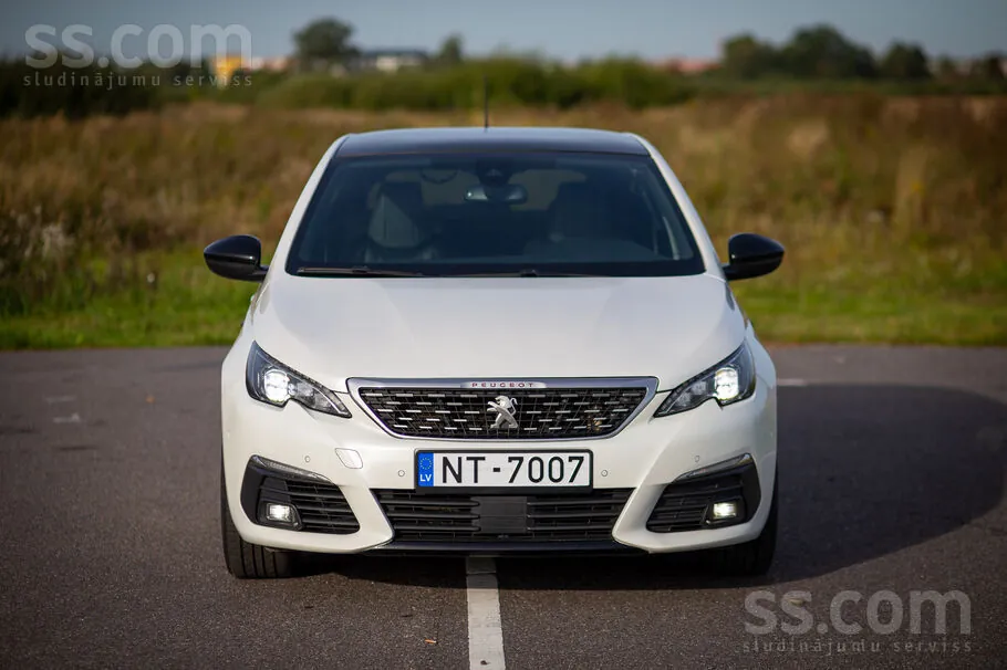 Peugeot 308 2017 photo 2