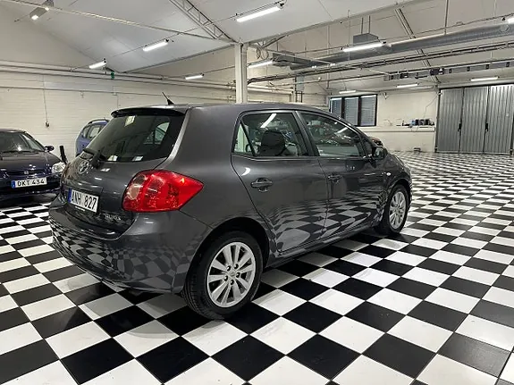 Toyota Auris 2008 photo 4