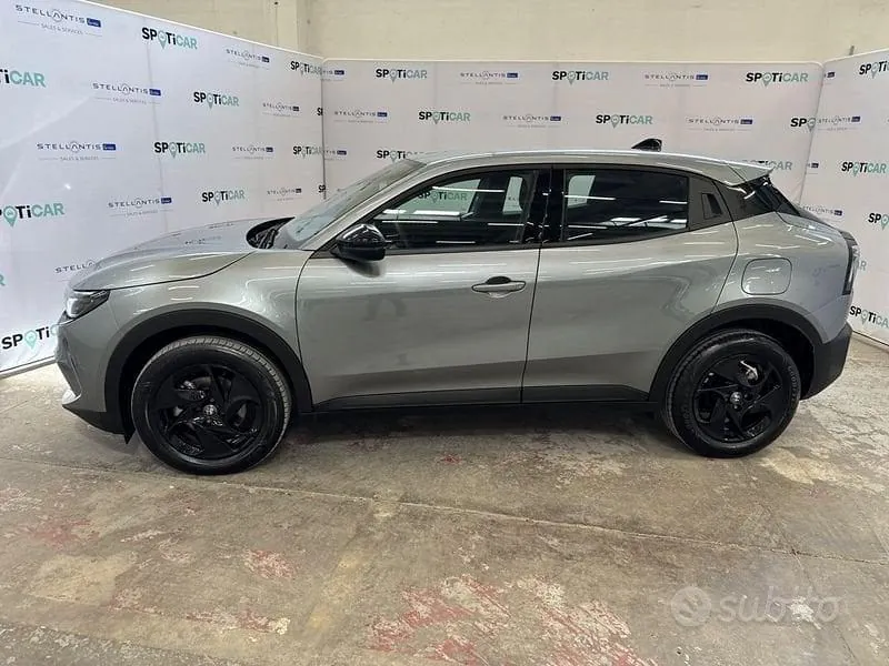 Alfa Romeo Junior 2025 photo 2