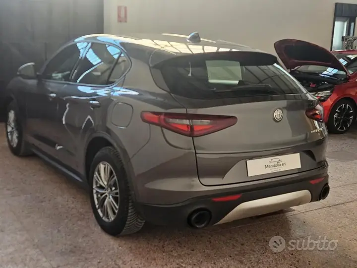 Alfa Romeo Stelvio 2022 photo 4