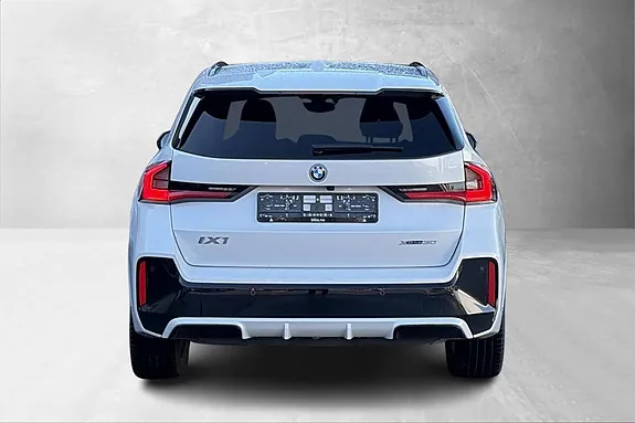BMW Ix1 2025 photo 3