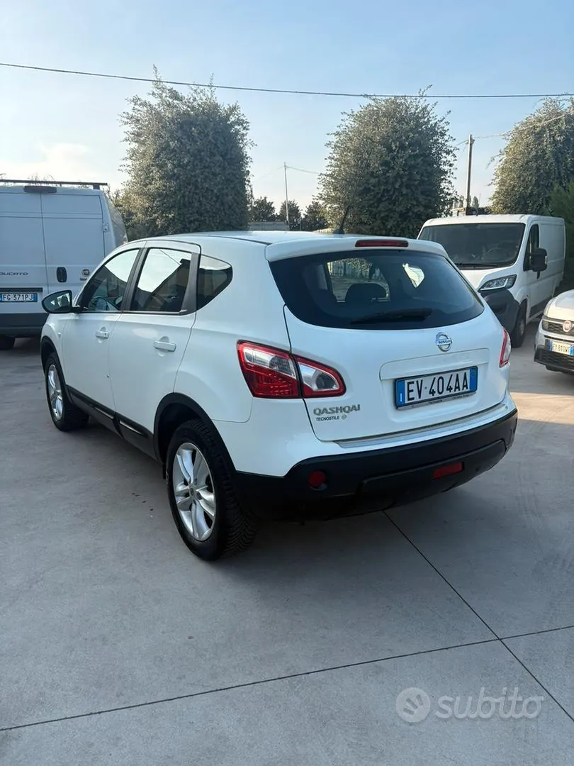 Nissan Qashqai 2014 photo 3