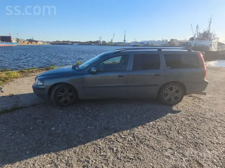 Volvo V70 2002 photo 3