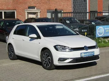 Volkswagen Golf 2018 photo 2