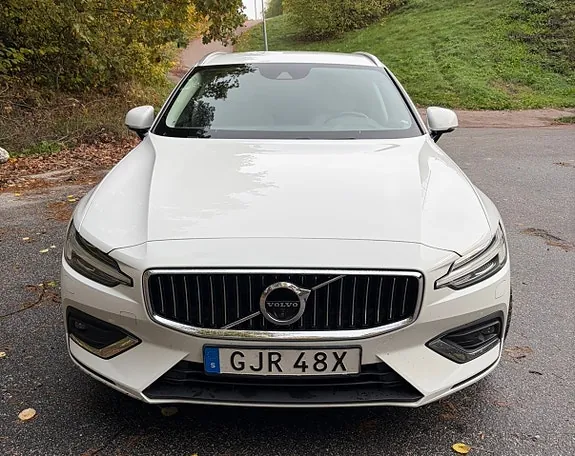 Volvo V60 2019 photo 2