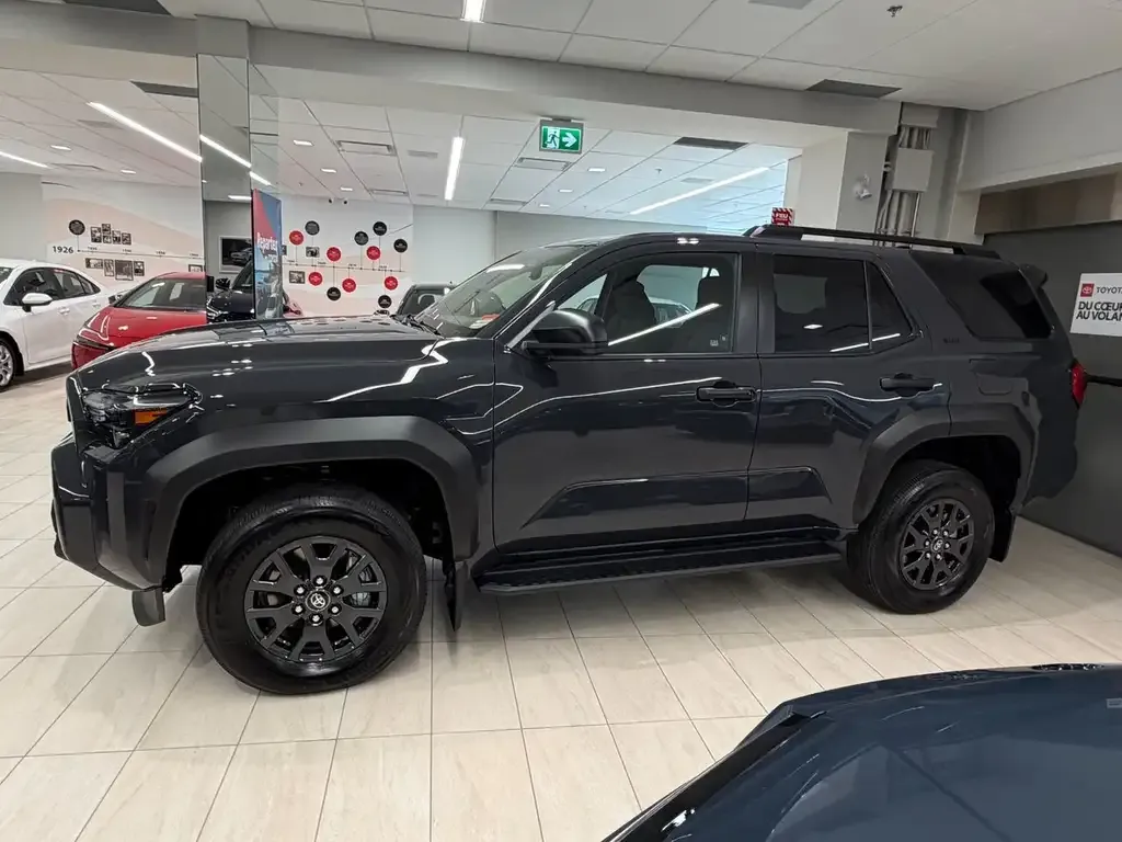 Toyota 4Runner 2026 photo 2