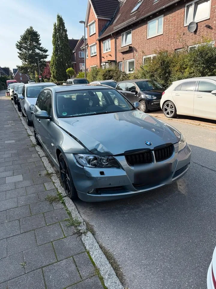 BMW E90