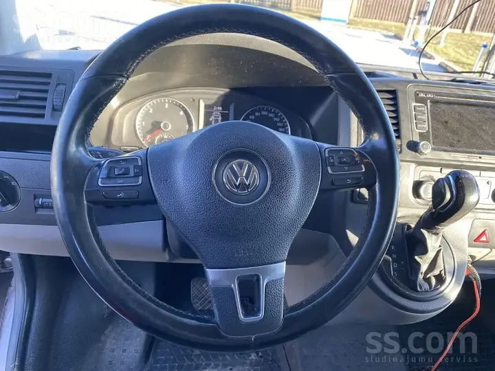Volkswagen Transporter 2011 photo 4