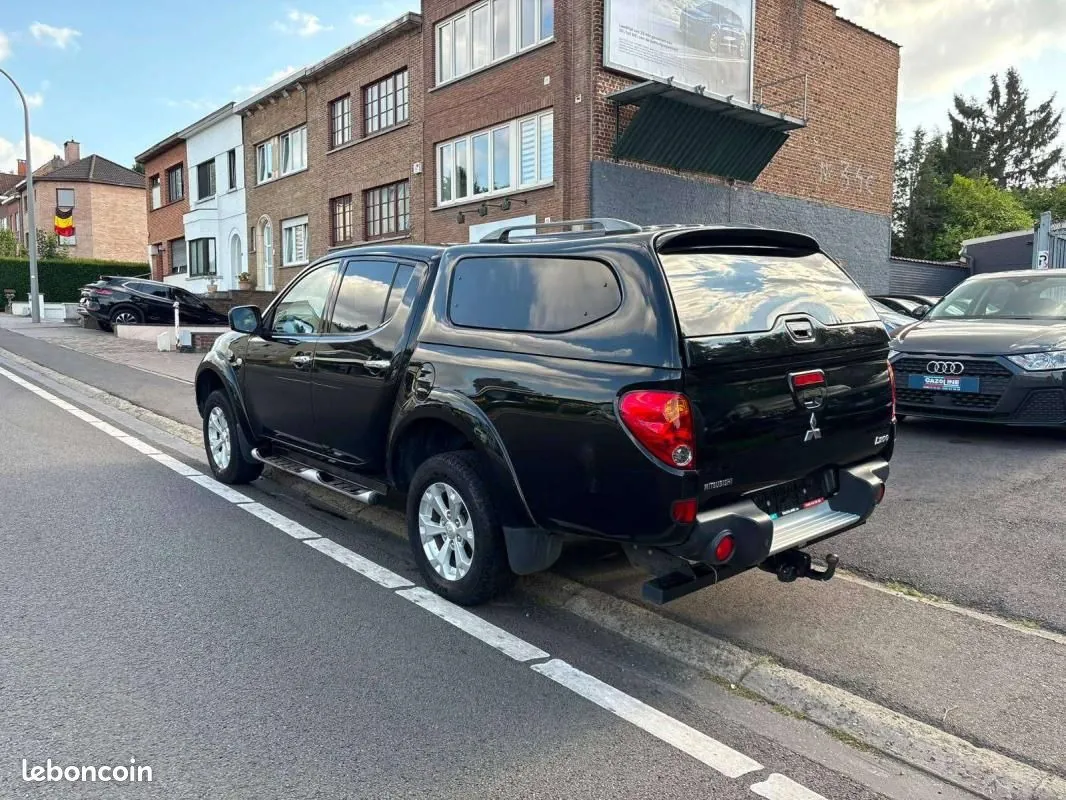 Mitsubishi L200 2014 photo 5