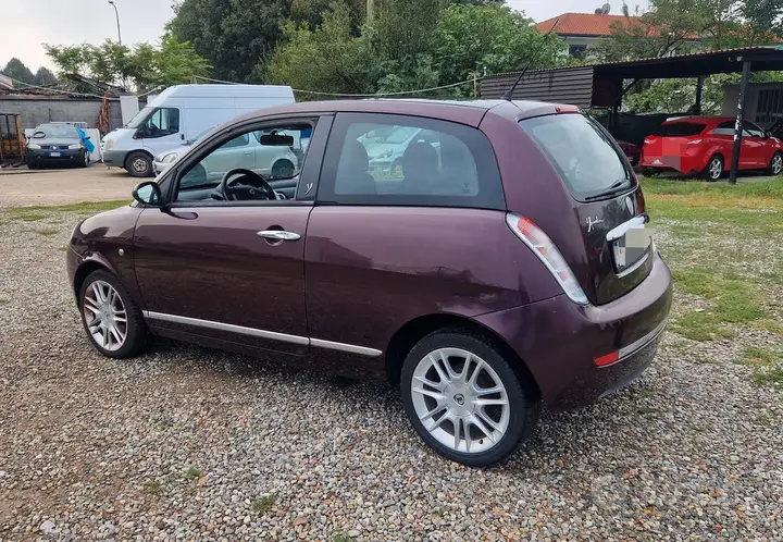 Lancia Ypsilon 2007 photo 2