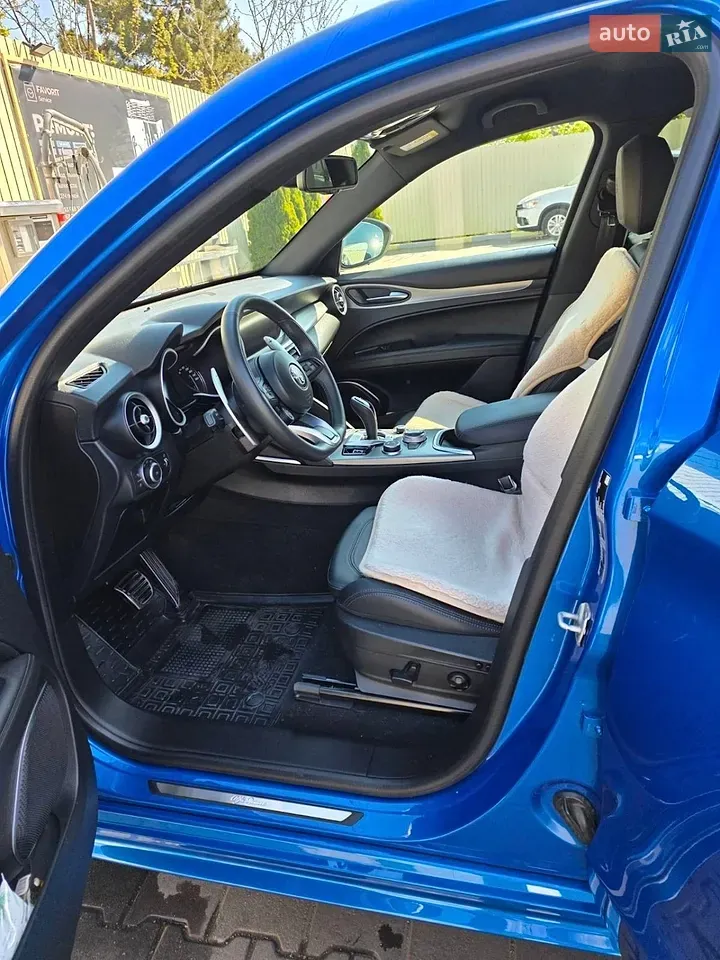 Alfa Romeo Stelvio 2022 photo 4