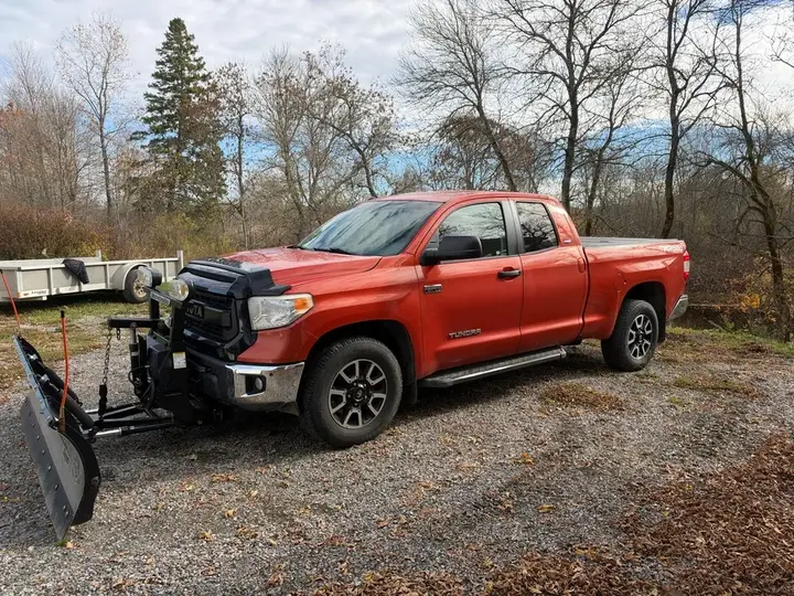 Toyota Tundra 2016 photo 2