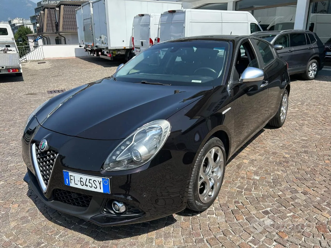 Alfa Romeo Giulietta 2017 photo 2