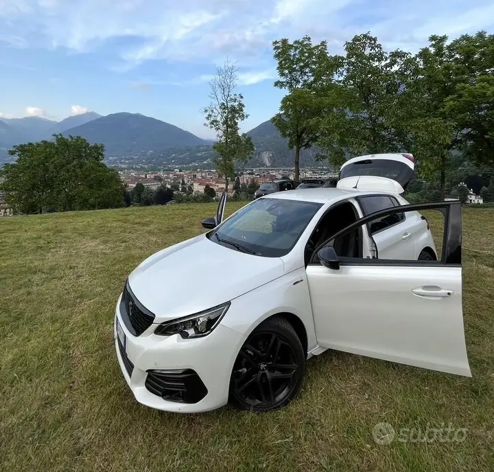 Peugeot 308 2019 photo 3