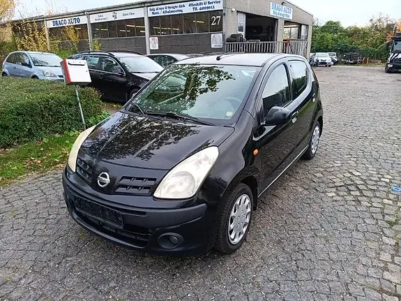 Nissan Pixo