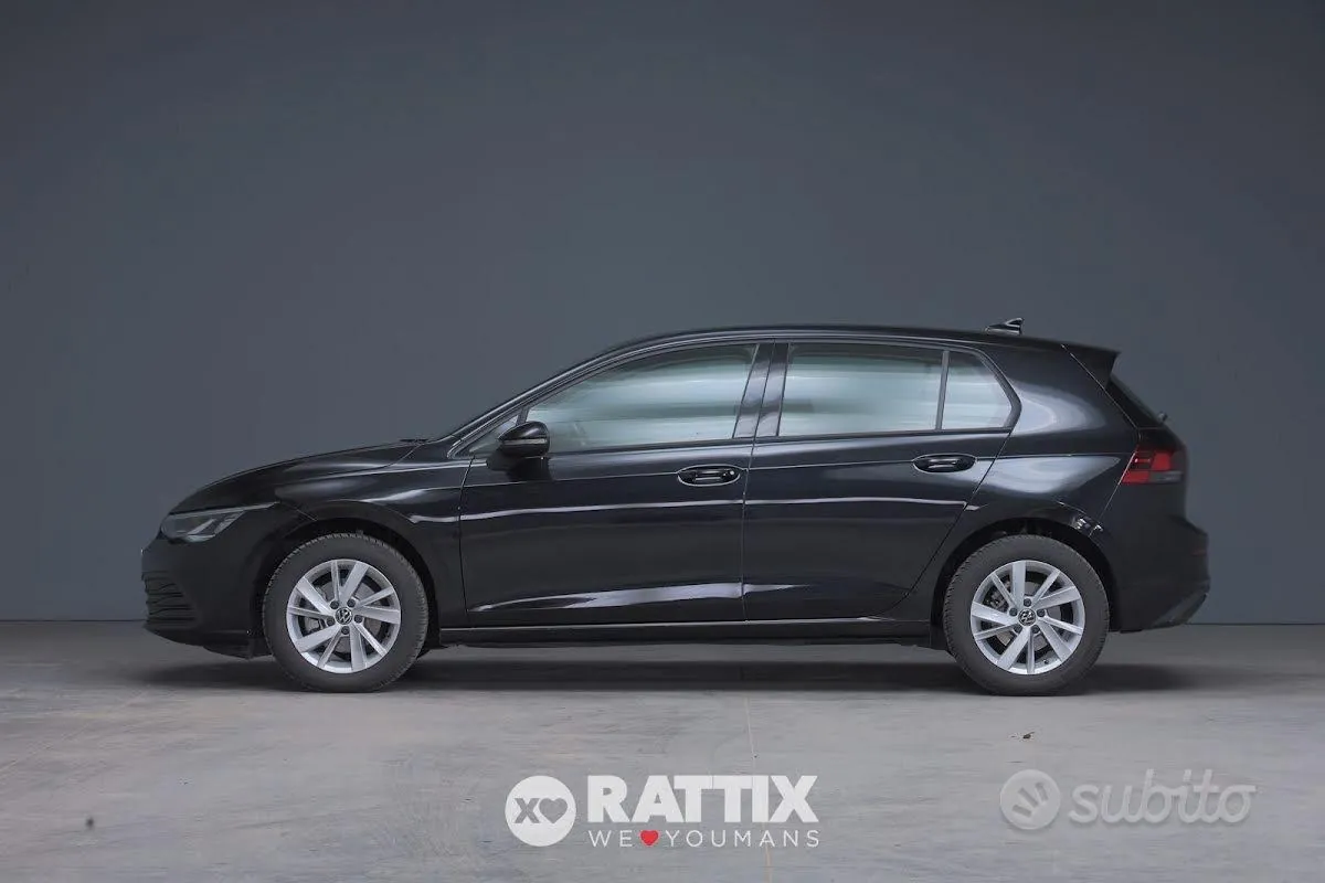 Volkswagen Golf 2023 photo 2